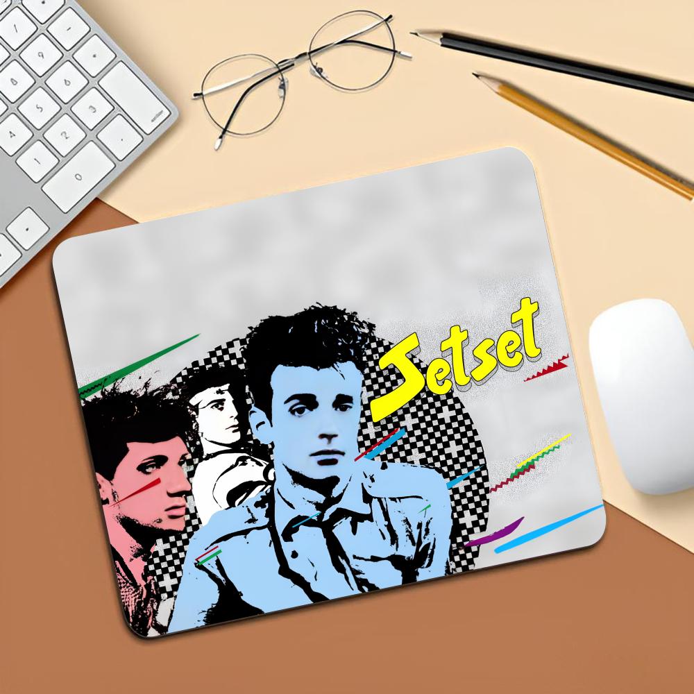 Gustavo Cerati Soda Stereo Mou - Laptop Accessories Protector ulasan dan harga